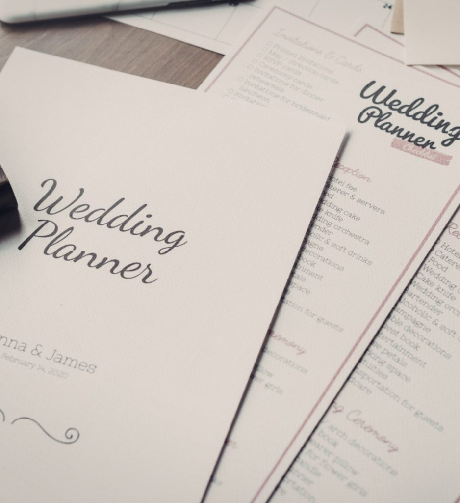 Stress-Free Wedding Planning Tips for Busy Couples - Featured Image
